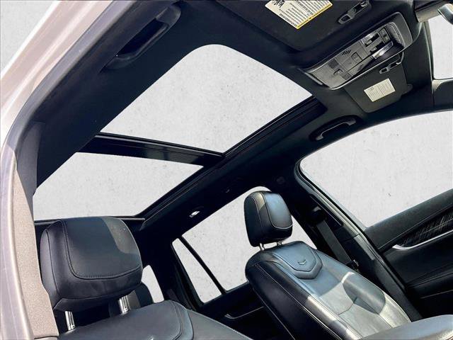 Used 2022 Cadillac XT6 Premium Luxury image 17
