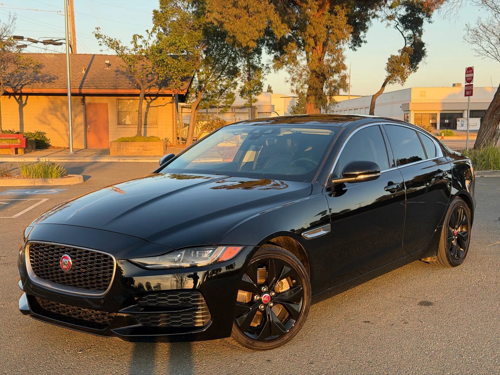 Used 2020 Jaguar XE S RWD image 1