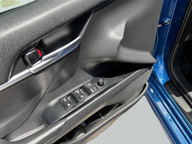 Used 2019 Toyota Camry SE image 19