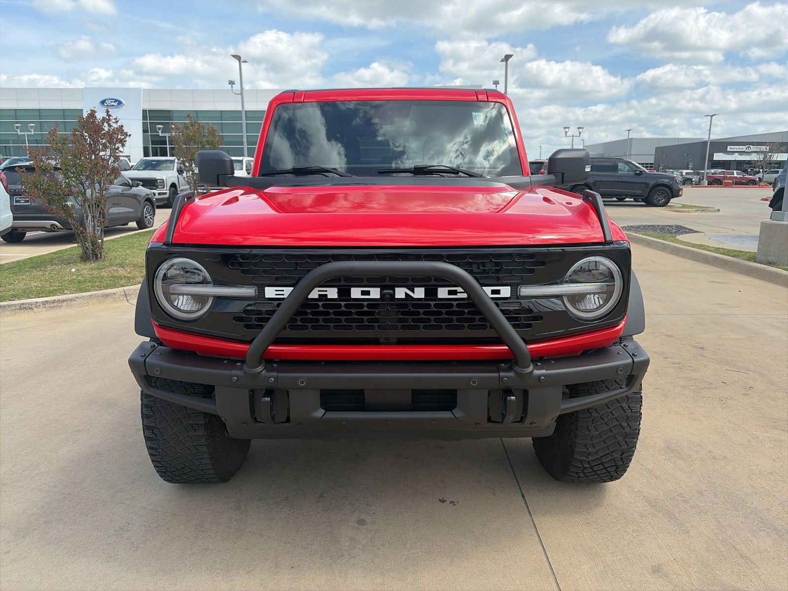 Used 2022 Ford Bronco Wildtrak image 8