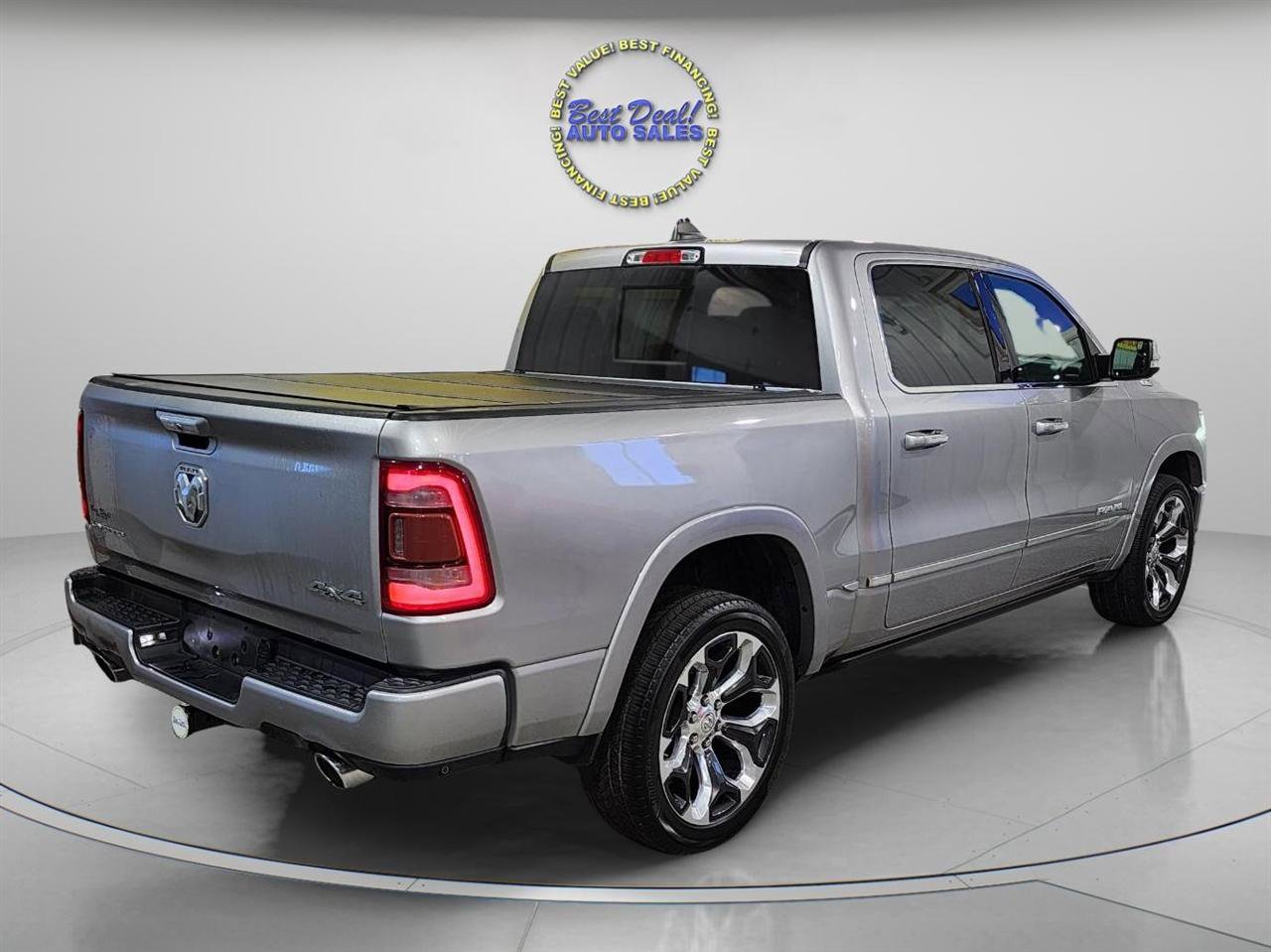 Used 2019 RAM 1500 Limited w/ Advanced Safety Group AWD/4WD image 6