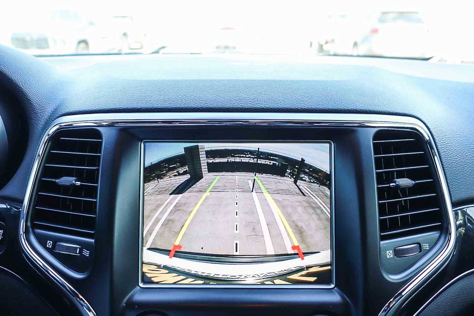 Used 2017 Jeep Grand Cherokee Trailhawk image 26