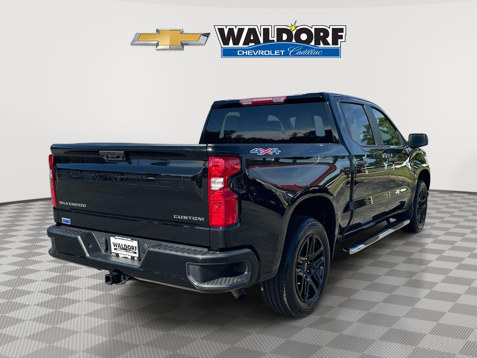 Used 2023 Chevrolet Silverado 1500 Custom AWD/4WD image 6
