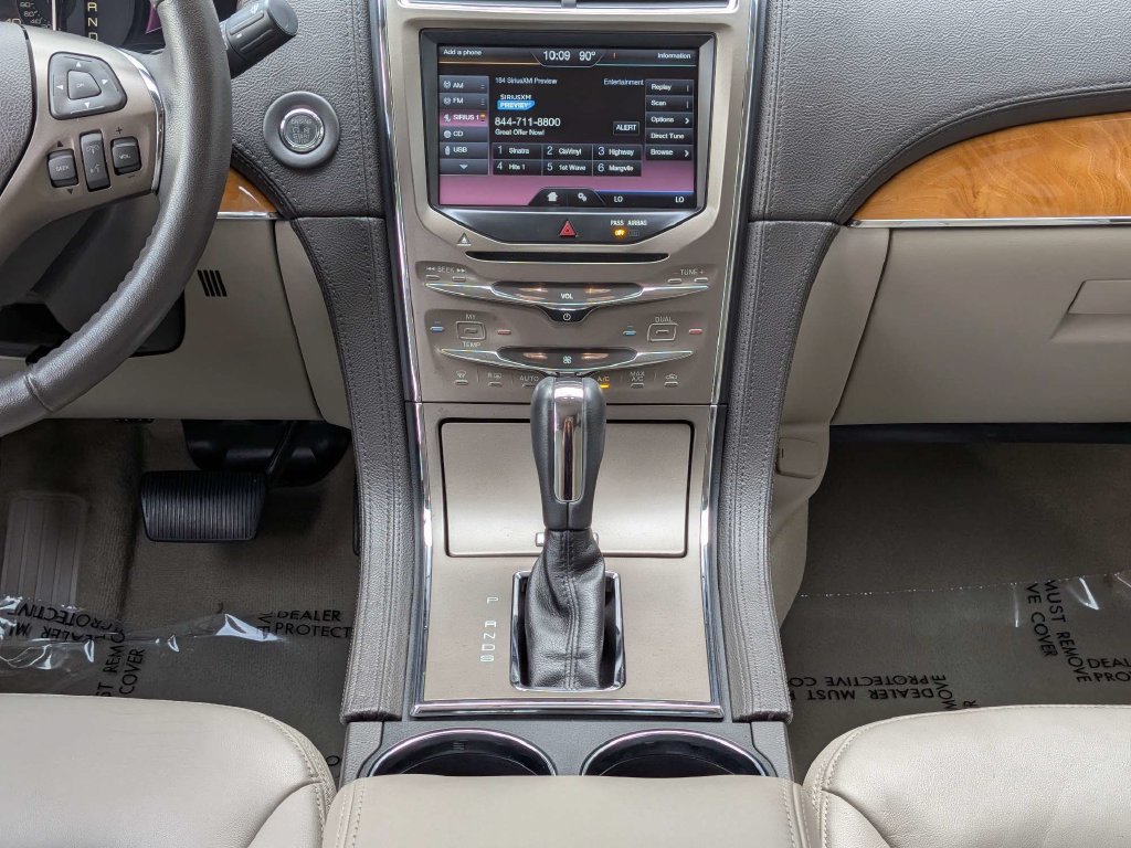 Used 2014 Lincoln MKX FWD w/ Walnut Swirl Wood Package image 18