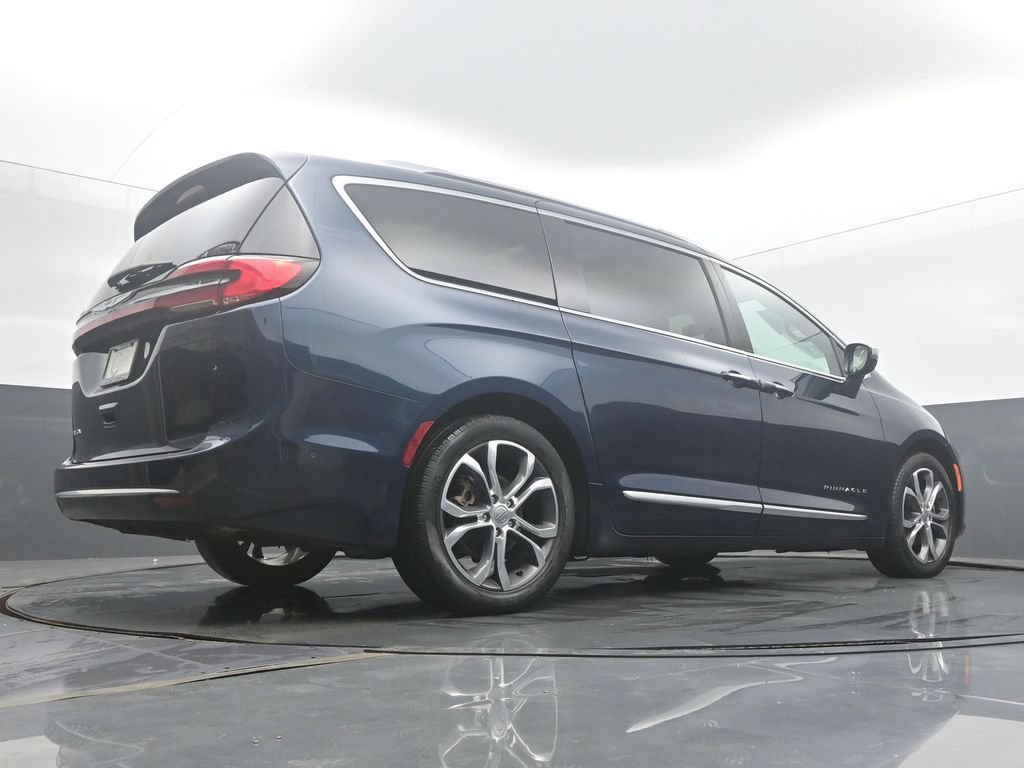 Used 2024 Chrysler Pacifica Pinnacle FWD image 49