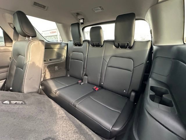 Certified 2025 Nissan Pathfinder SL image 27