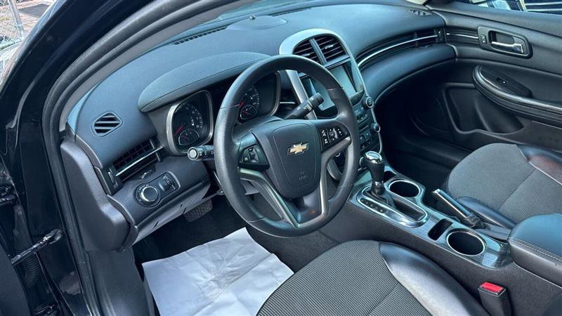 Used 2016 Chevrolet Malibu LT image 13