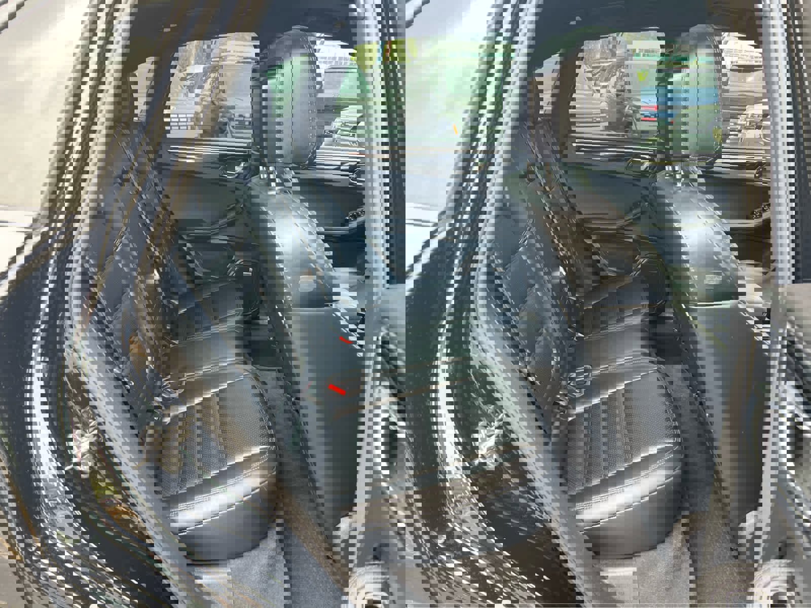 Used 2024 Porsche Macan image 26