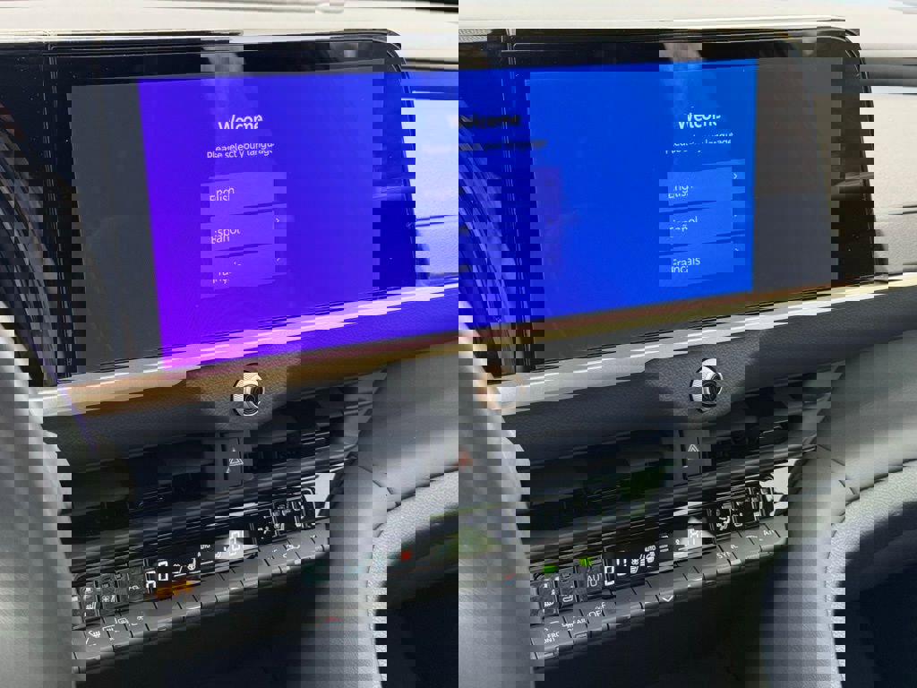 Used 2025 Toyota Crown Signia image 35