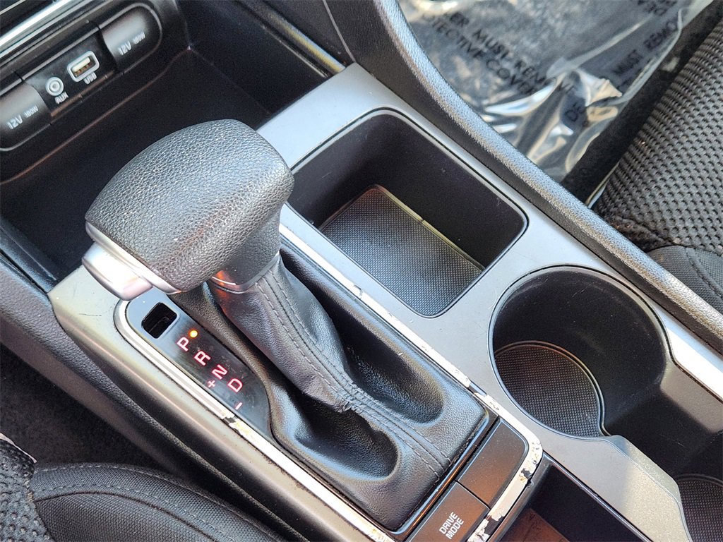 Used 2020 Kia Optima LX image 23