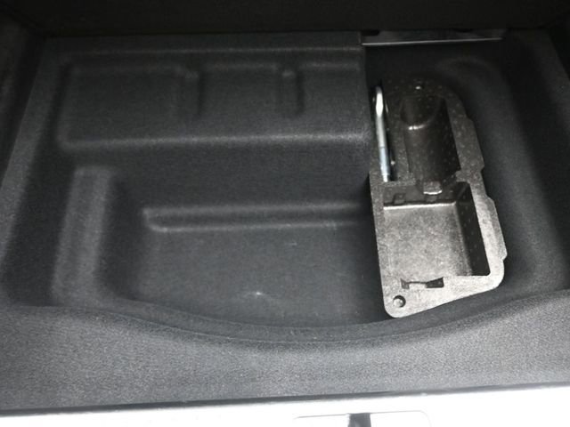 Used 2015 Mercedes-Benz S 550 Sedan w/ Premium 1 Package image 29