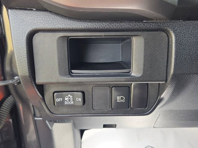 Used 2018 Toyota Tacoma SR5 image 26