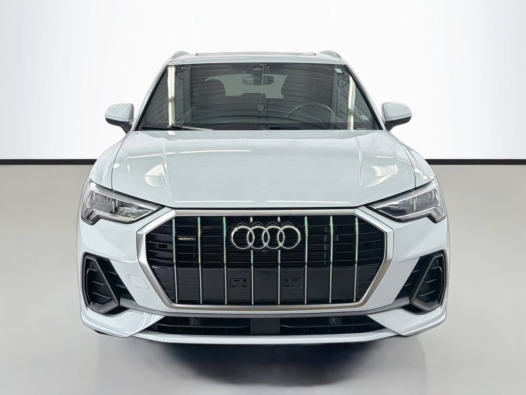 Used 2022 Audi Q3 2.0T Premium Plus AWD/4WD image 2