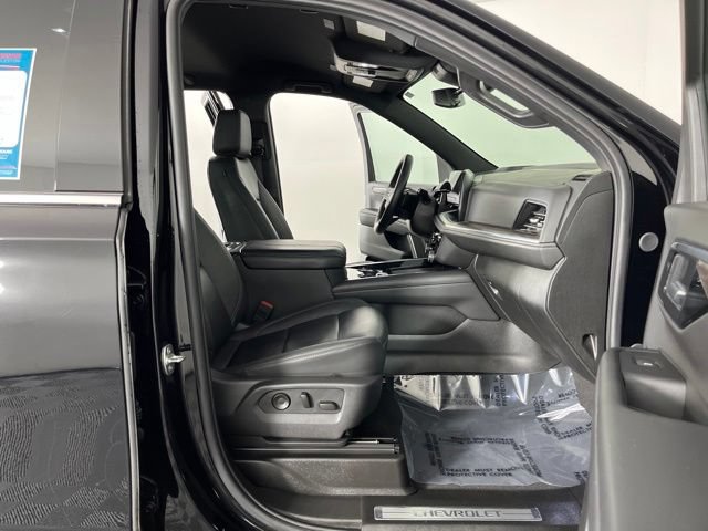 Used 2025 Chevrolet Tahoe LT AWD/4WD image 40