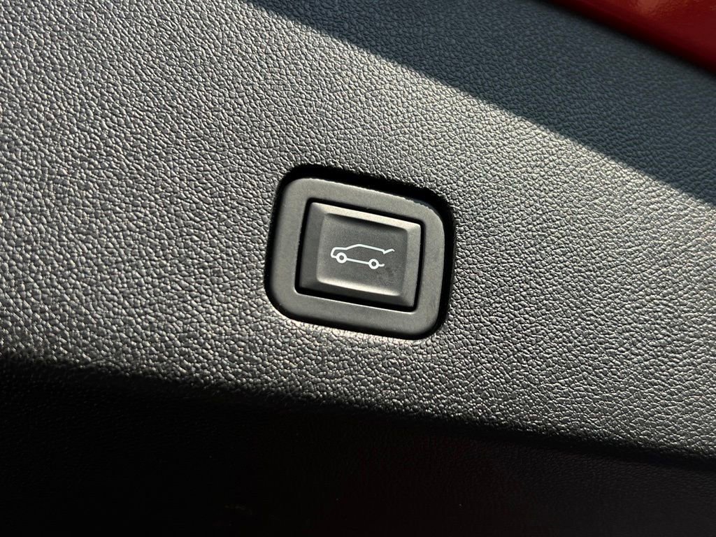 Certified 2023 Cadillac XT6 Luxury image 22