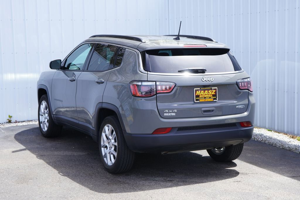 Used 2023 Jeep Compass Latitude AWD/4WD image 4