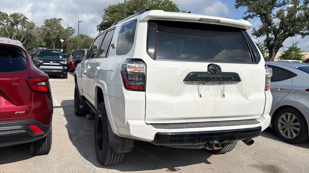 Used 2018 Toyota 4Runner TRD Off-Road Premium AWD/4WD image 9