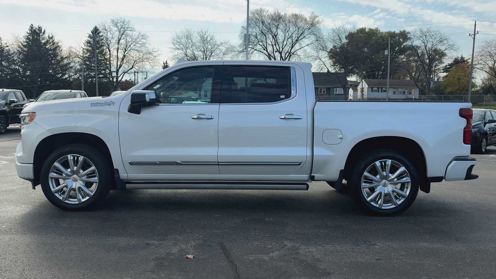 Certified 2023 Chevrolet Silverado 1500 High Country w/ Technology Package image 5