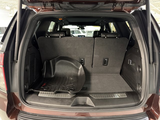 Used 2023 Chevrolet Tahoe Z71 w/ Luxury Package AWD/4WD image 12