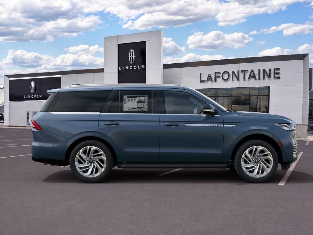 New 2027 Lincoln Navigator Premiere AWD/4WD image 5
