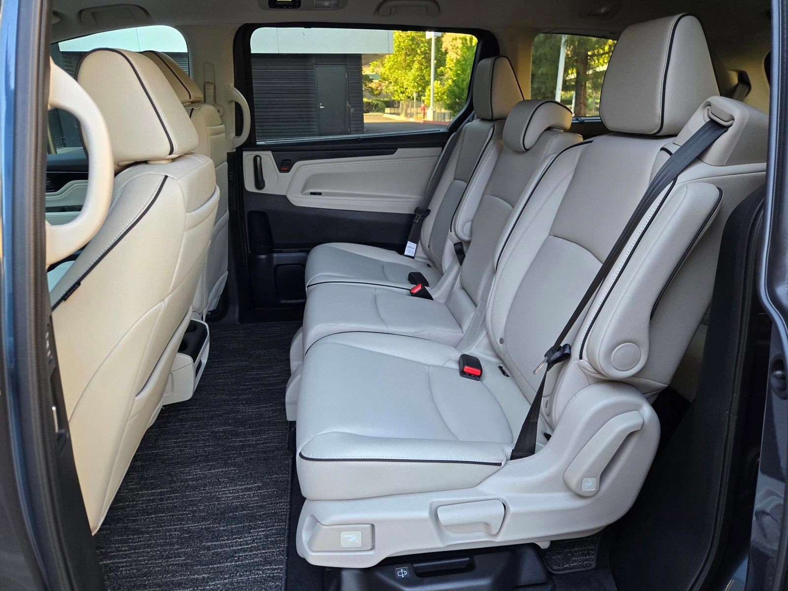New 2026 Honda Odyssey Touring image 10