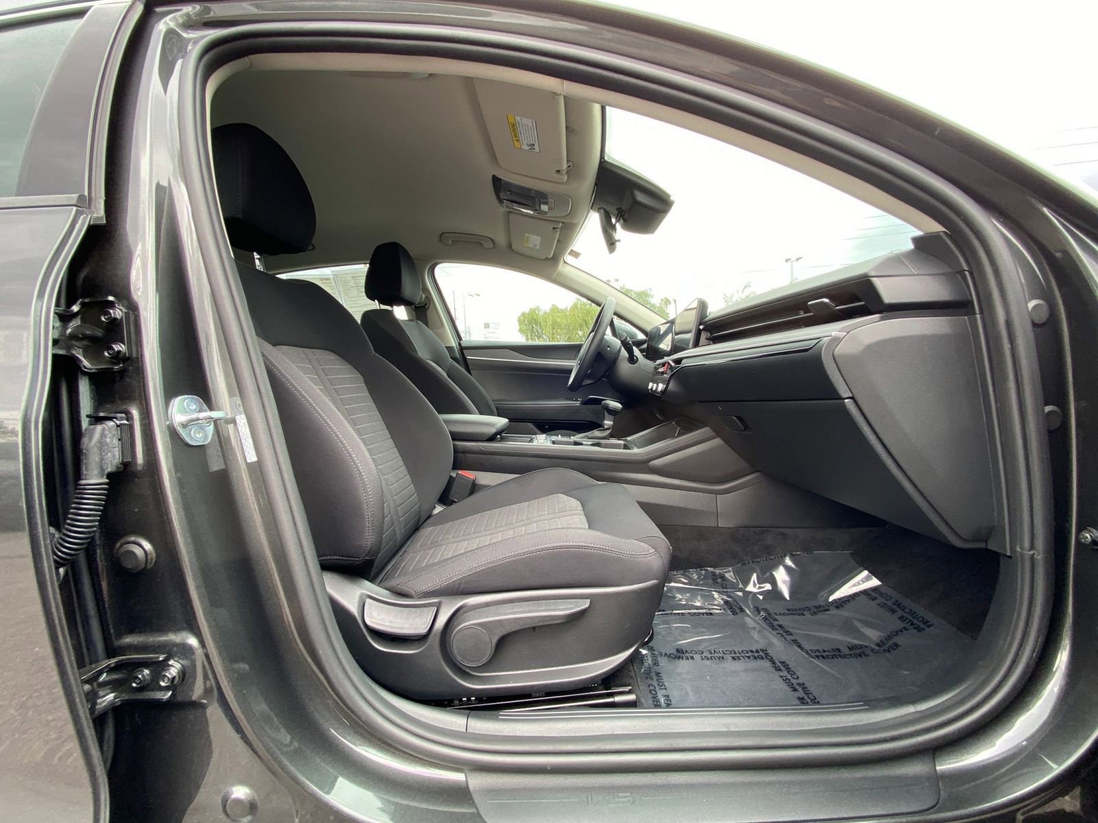 Used 2025 Kia K5 LXS image 25