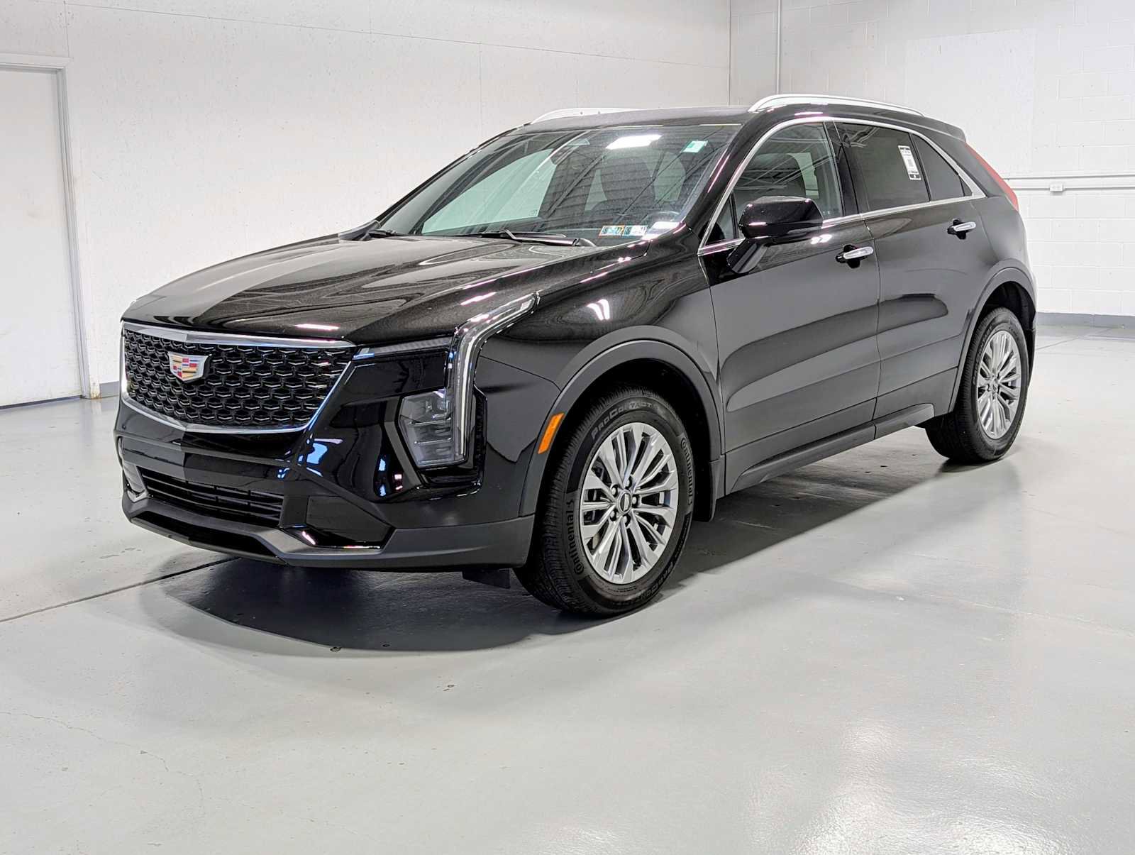 Certified 2024 Cadillac XT4 Premium Luxury w/ Cold Weather Package AWD/4WD image 1
