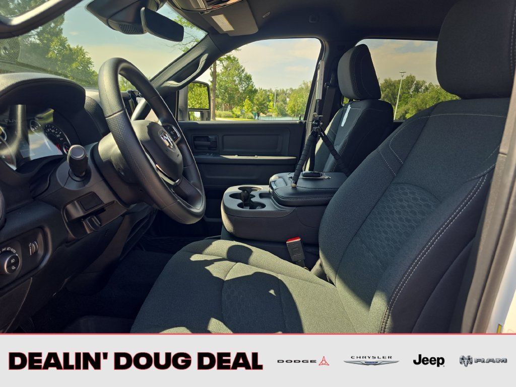 New 2026 RAM 2500 Tradesman AWD/4WD image 9