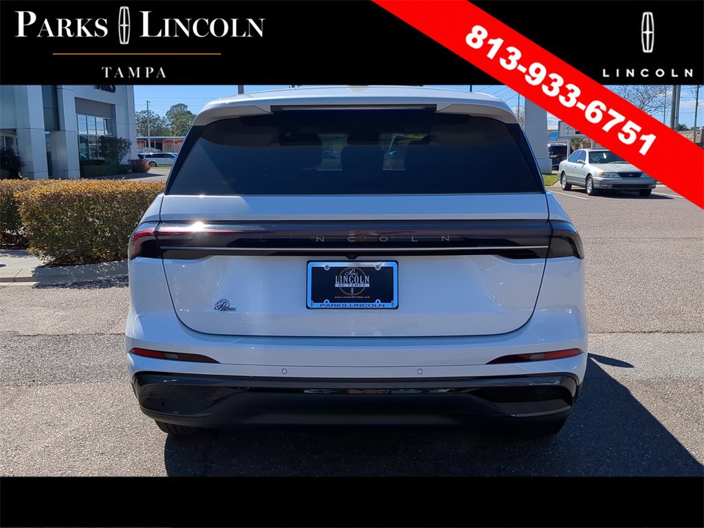 Used 2024 Lincoln Nautilus Premier w/ Jet Appearance Package image 5