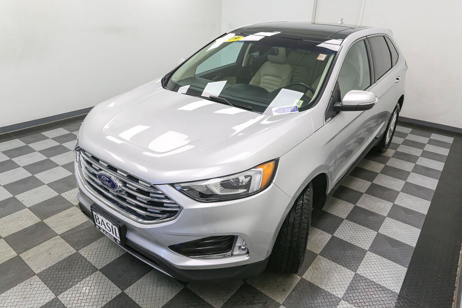 Used 2019 Ford Edge SEL w/ Equipment Group 201A AWD/4WD image 6