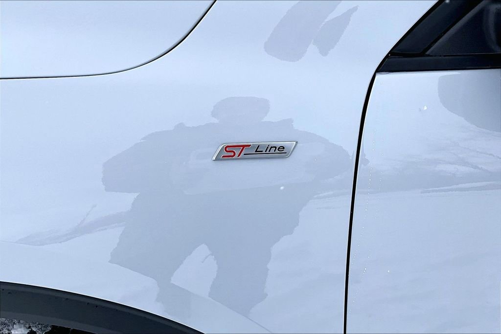 New 2026 Ford Escape ST-Line w/ Tech Pack #1 AWD/4WD image 11