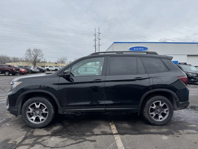 Used 2023 Honda Passport TrailSport image 5