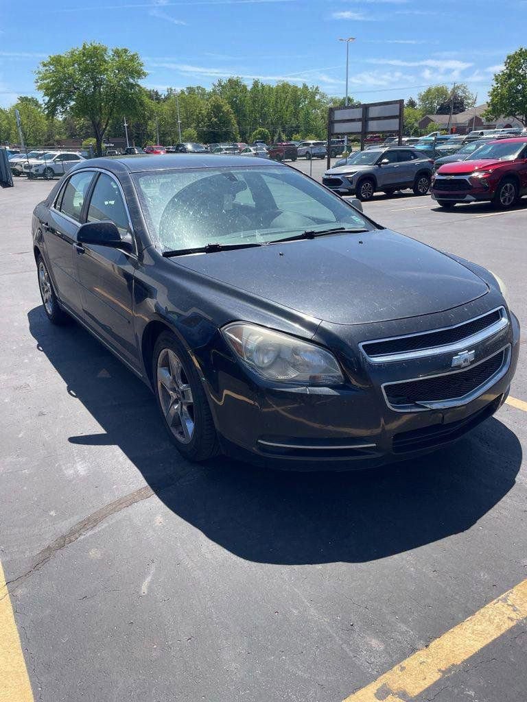 Used 2010 Chevrolet Malibu LT w/ Power Convenience Package FWD image 4