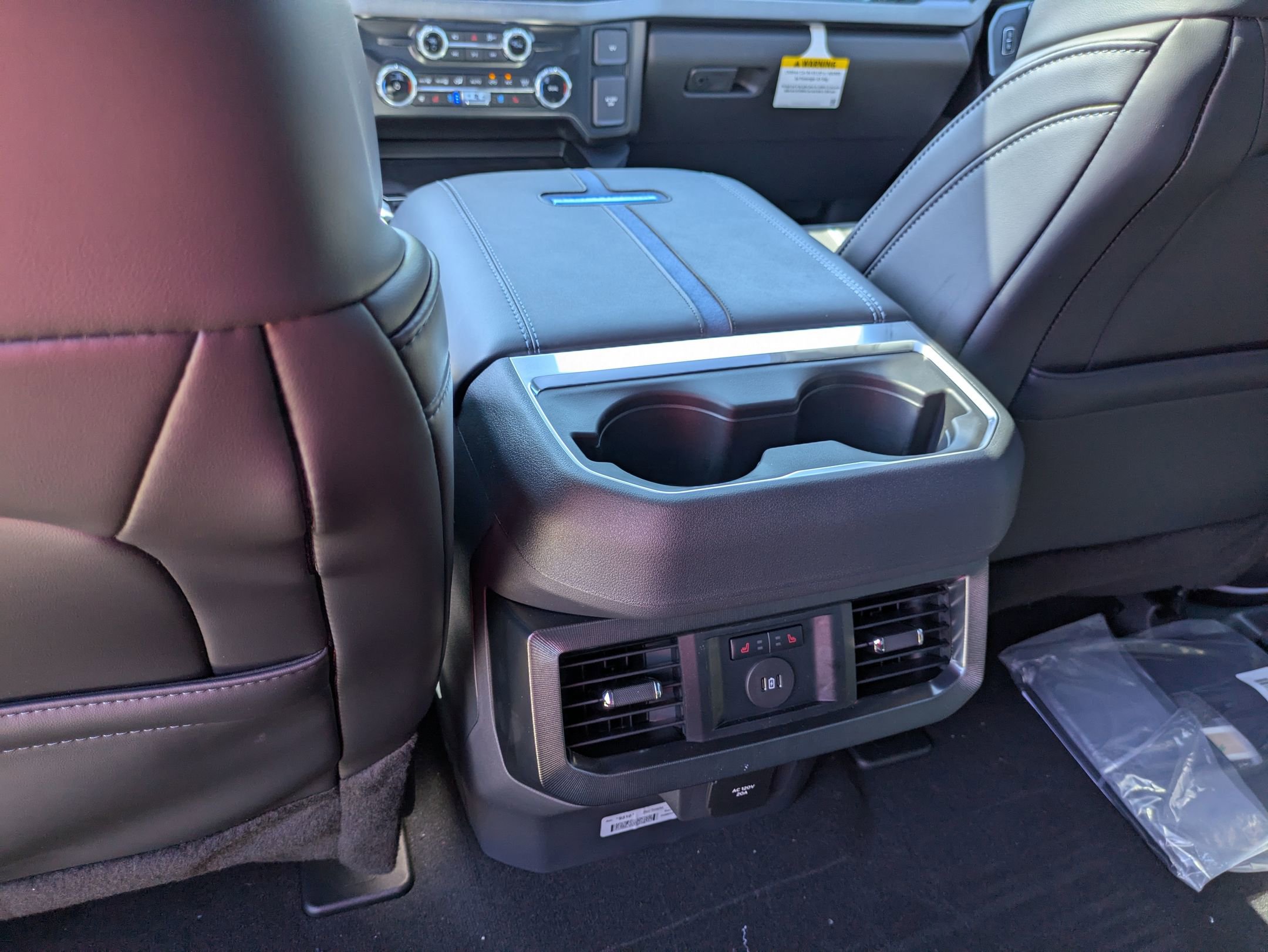 New 2026 Ford F250 Platinum w/ Tremor Off-Road Package image 32