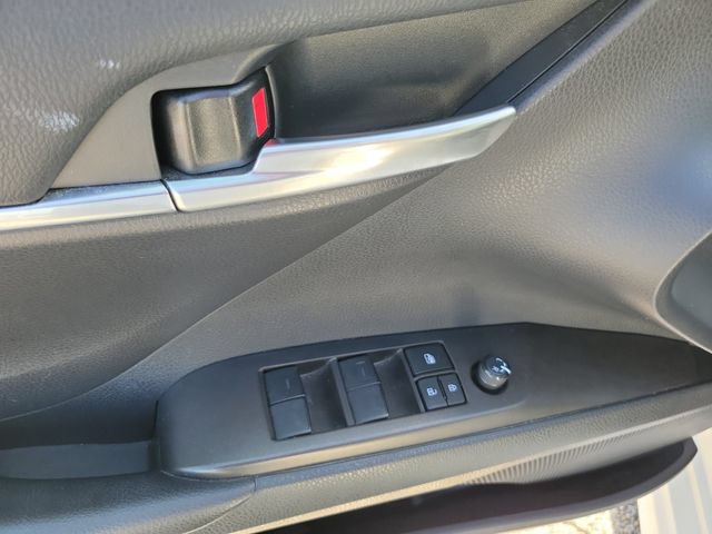 Used 2024 Toyota Camry SE w/ Convenience Package FWD image 16