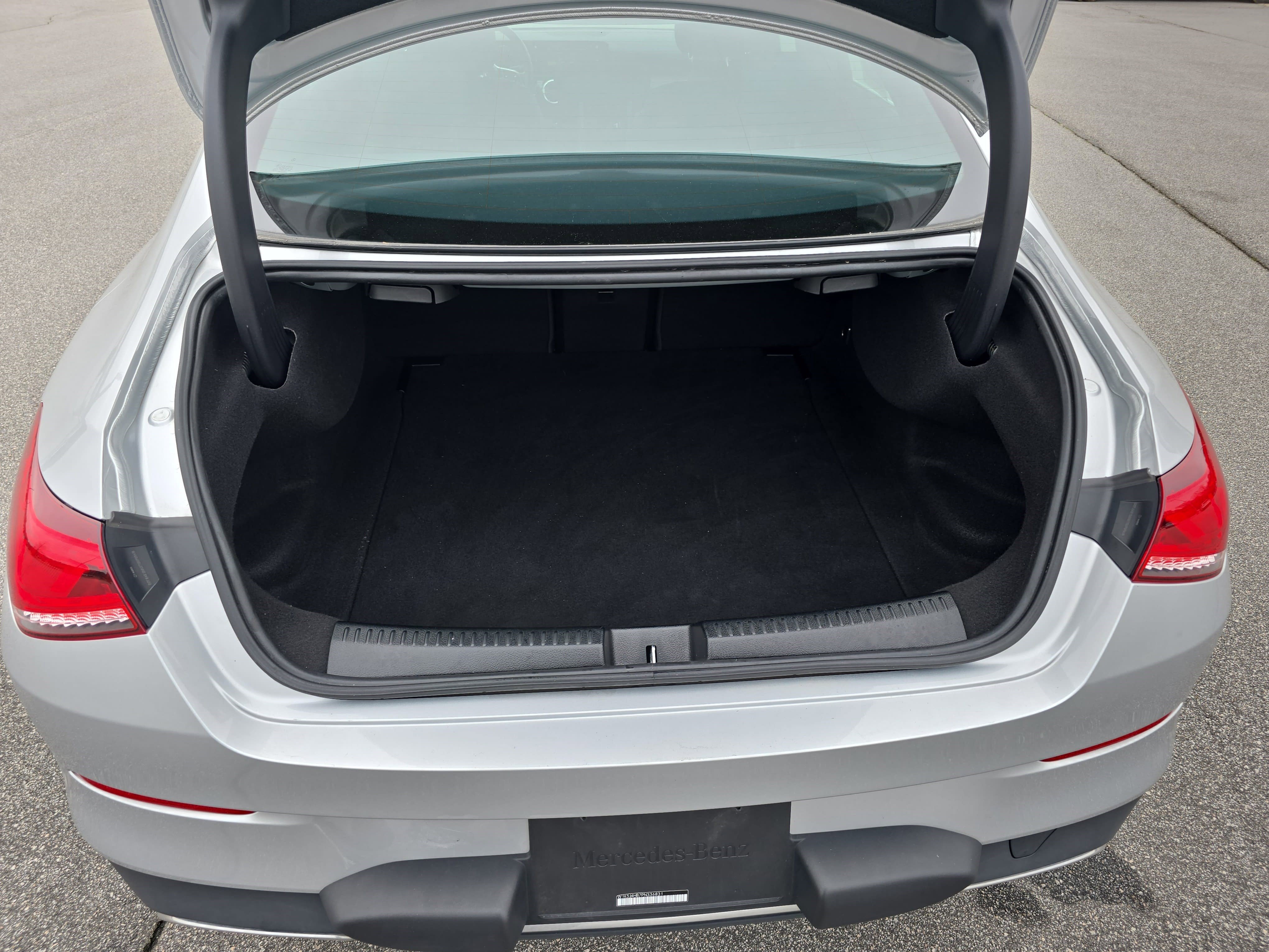 Used 2023 Mercedes-Benz CLA 250 4MATIC w/ Premium Package image 13
