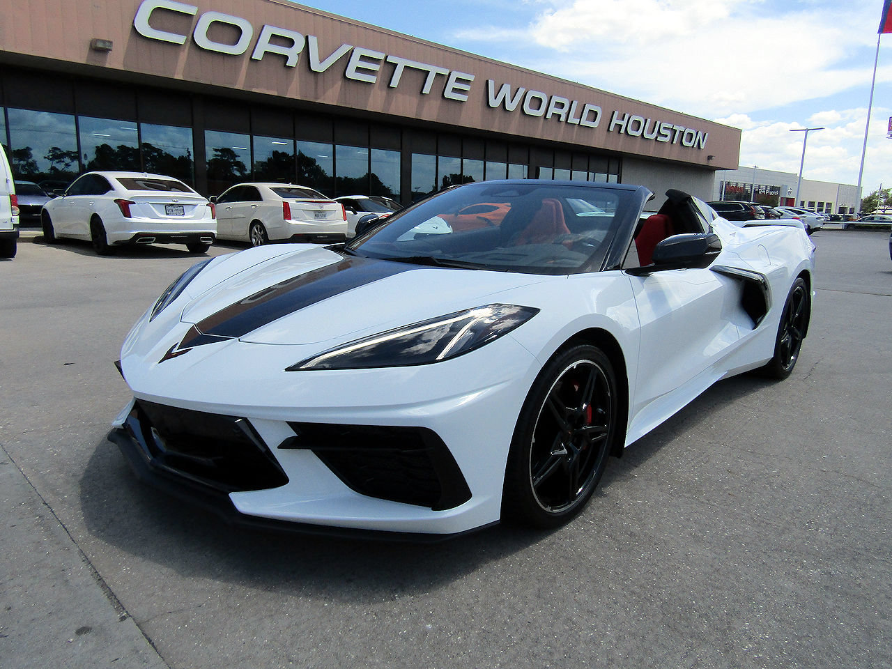 Used 2024 Chevrolet Corvette Stingray Preferred Conv w/ Z51 Performance Package RWD image 1