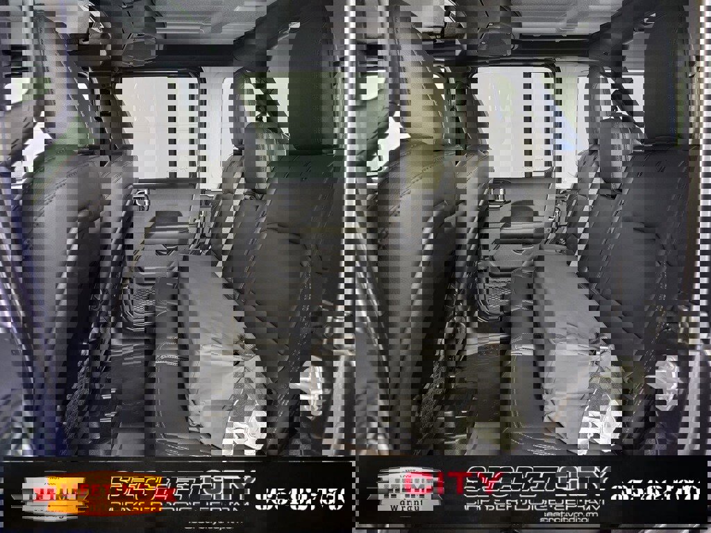 New 2025 Jeep Wrangler Unlimited Sahara image 27