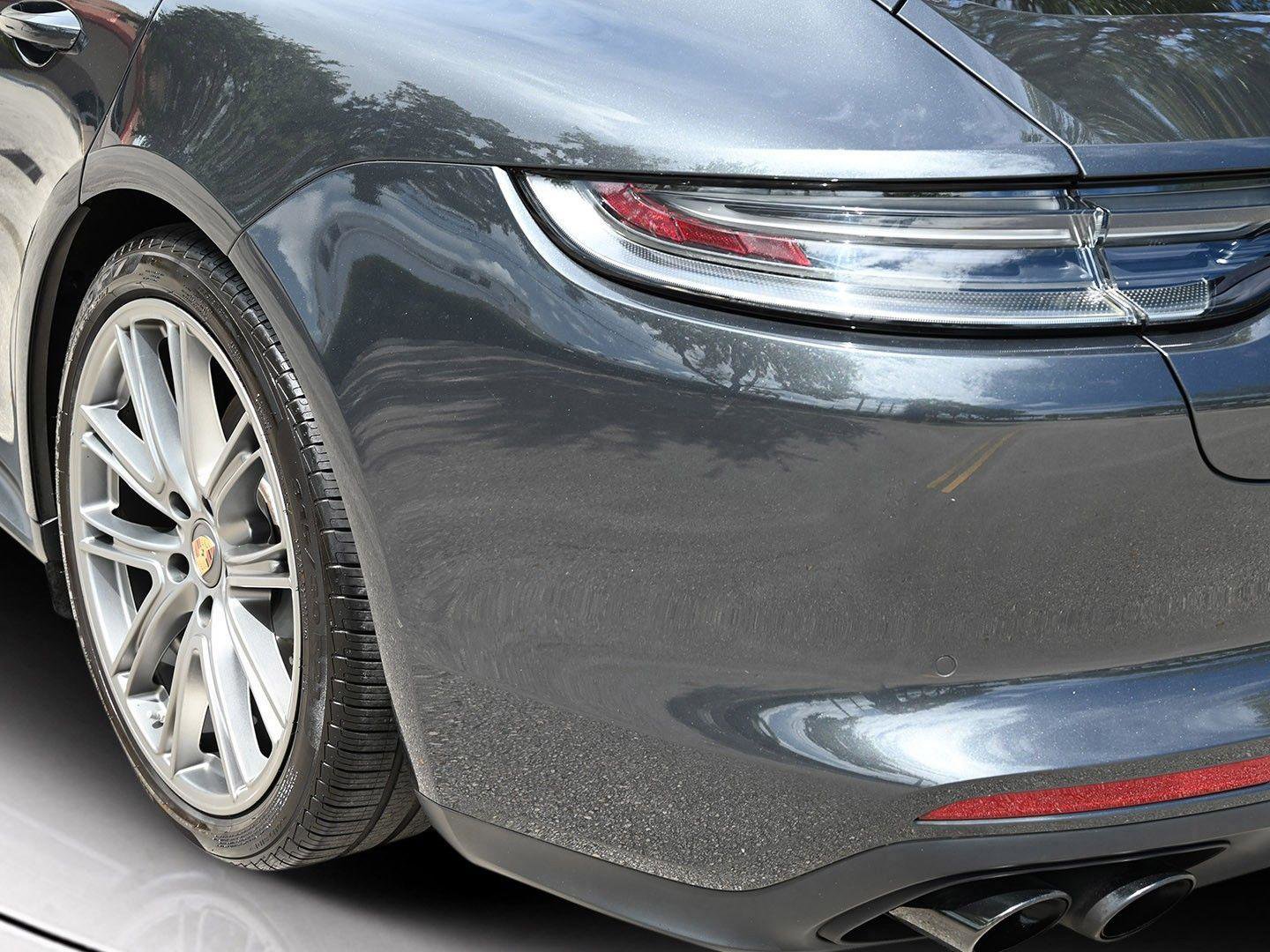 Used 2023 Porsche Panamera GTS image 12