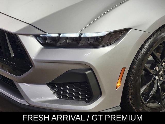 Used 2025 Ford Mustang GT Premium RWD image 9