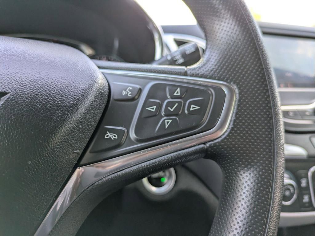 Used 2021 Chevrolet Equinox LT image 20