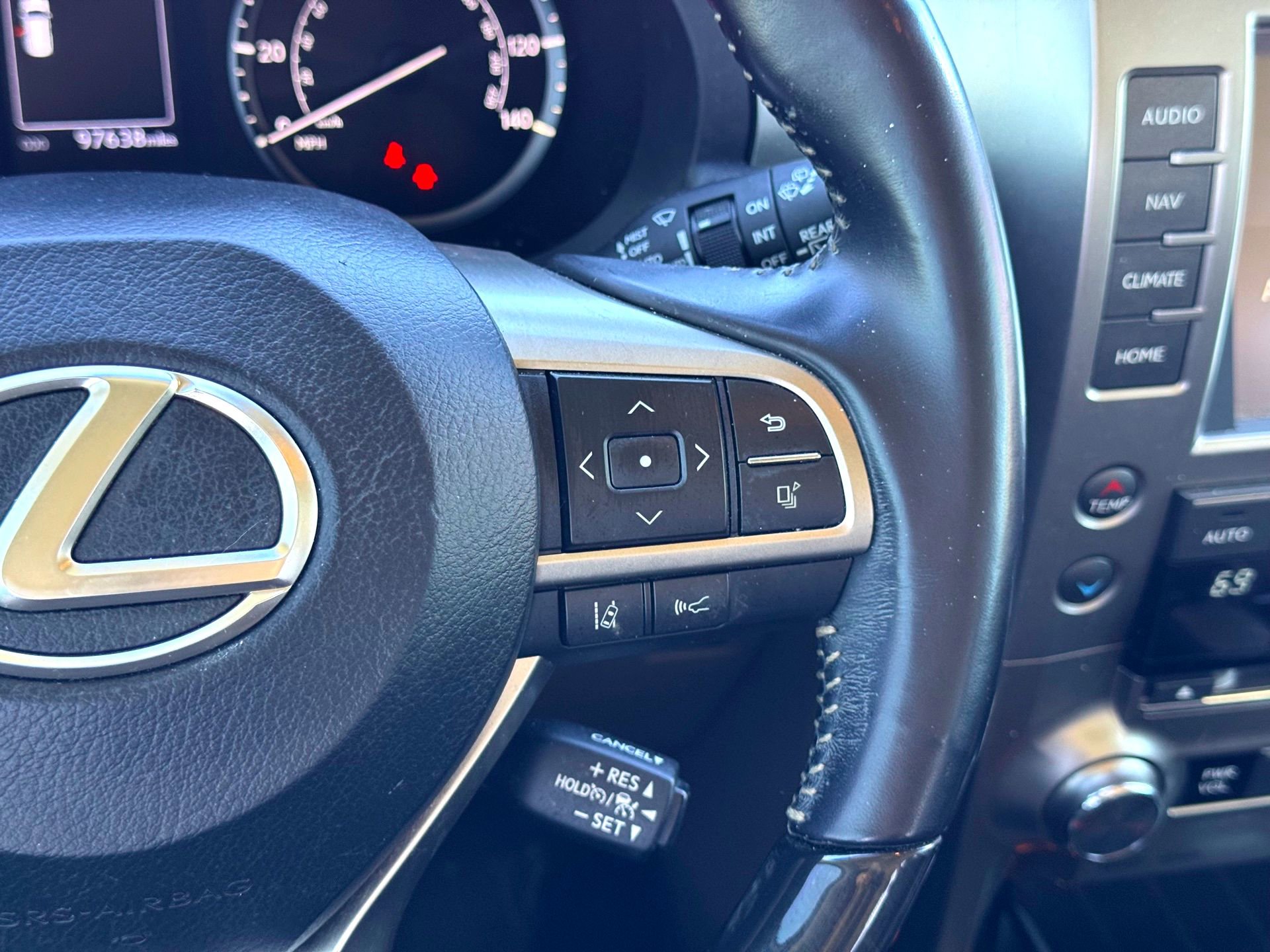 Used 2020 Lexus GX 460 Premium image 27