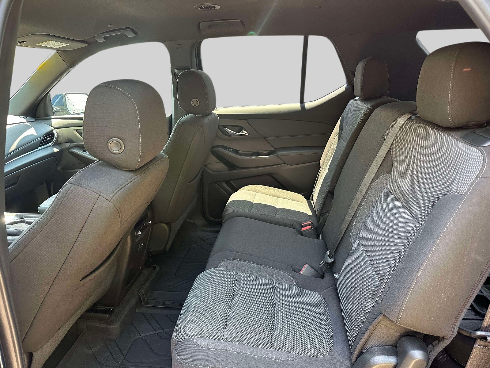 Used 2023 Chevrolet Traverse LT w/ LPO, Floor Liner Package AWD/4WD image 10
