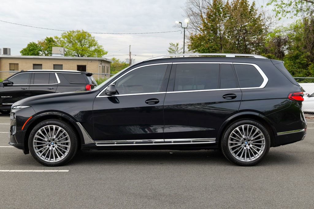 Used 2024 BMW X7 xDrive40i w/ Executive Package AWD/4WD image 4