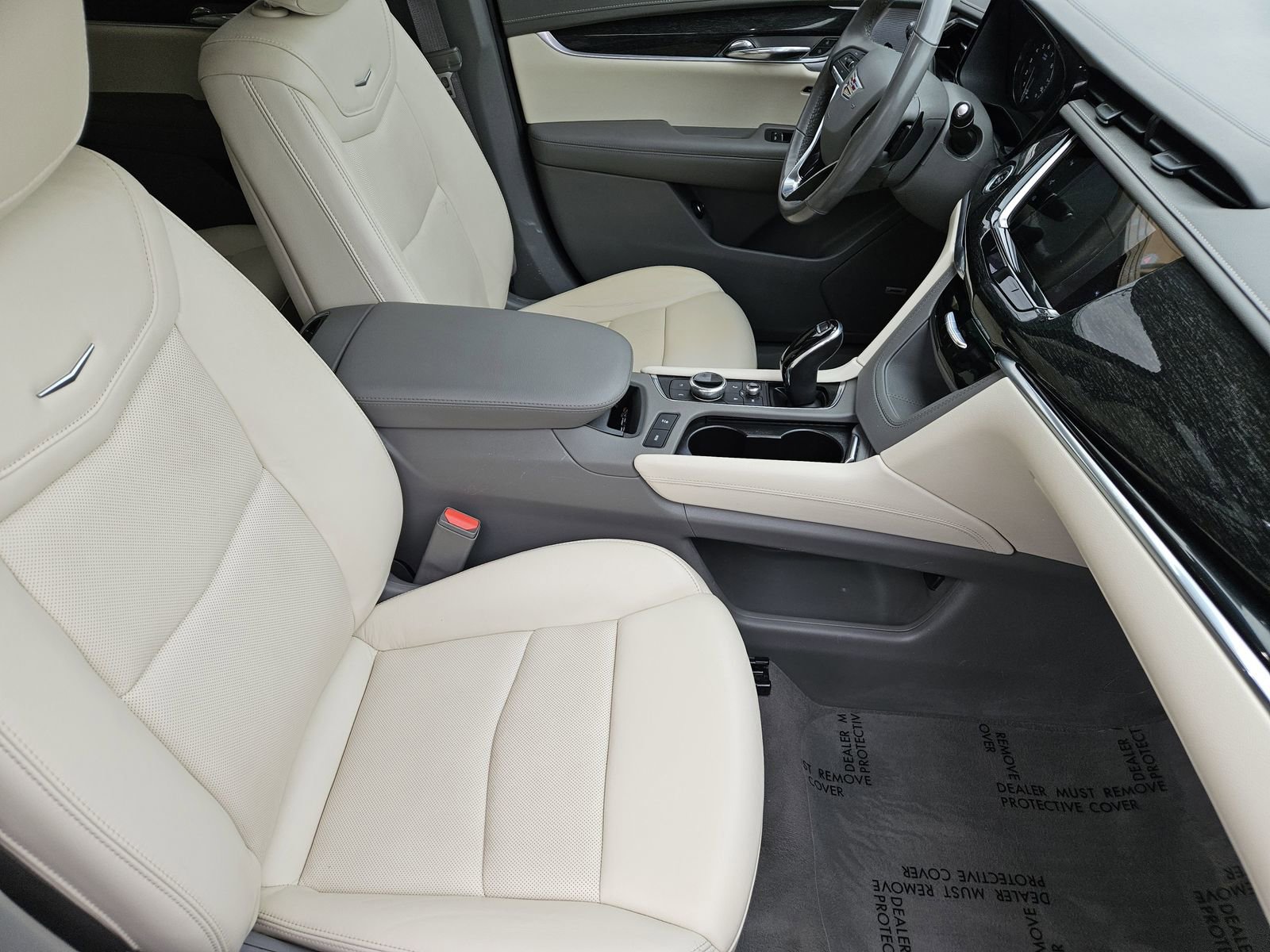 Used 2021 Cadillac XT6 Premium Luxury image 17