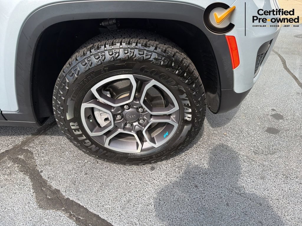 Used 2022 Jeep Grand Cherokee Trailhawk AWD/4WD image 23