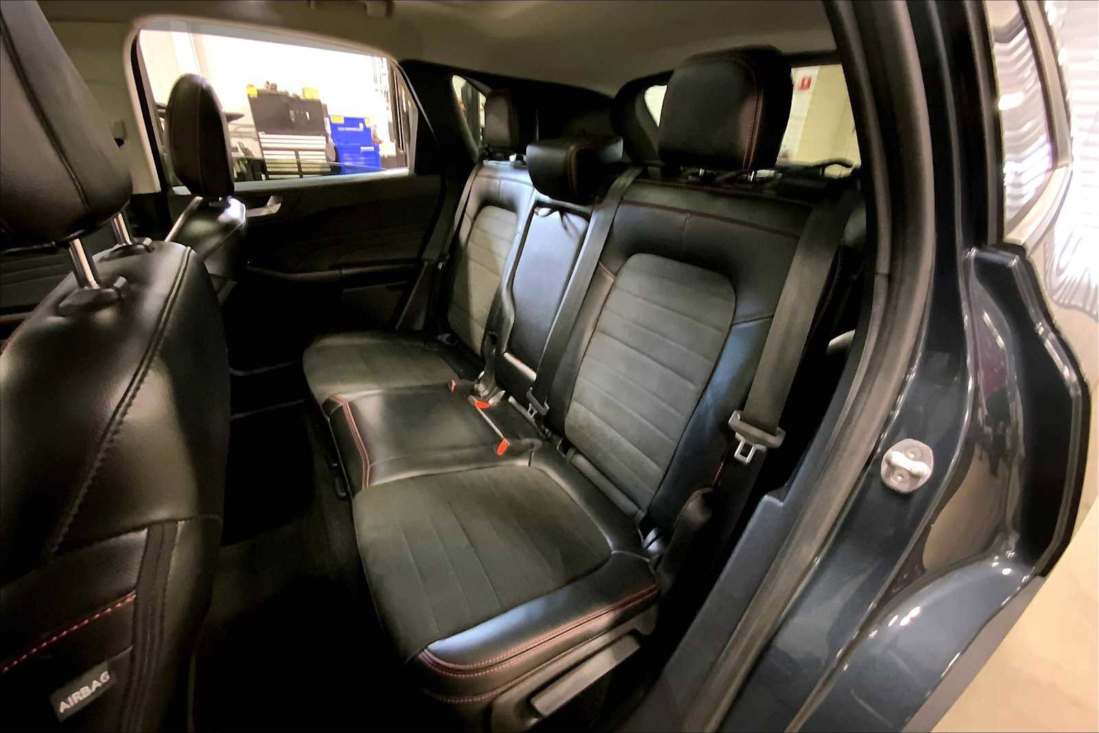Used 2022 Ford Escape SEL w/ SEL Stealth AWD Package image 20