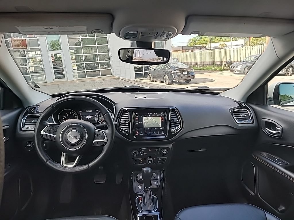 Used 2017 Jeep Compass Limited w/ Navigation Group AWD/4WD image 11