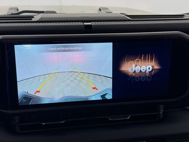 New 2025 Jeep Gladiator Sport image 13