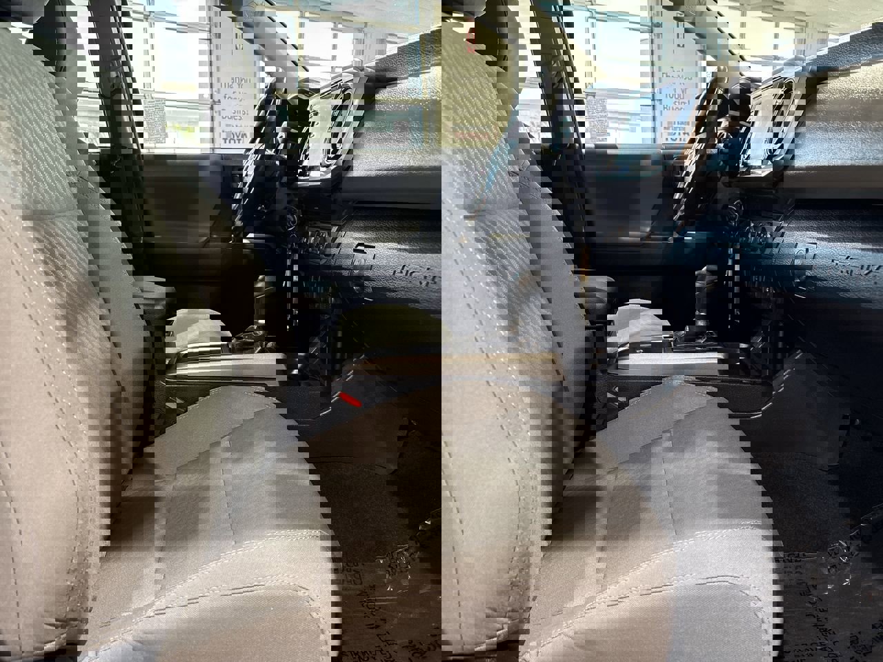 Certified 2021 Toyota Tacoma SR5 image 24